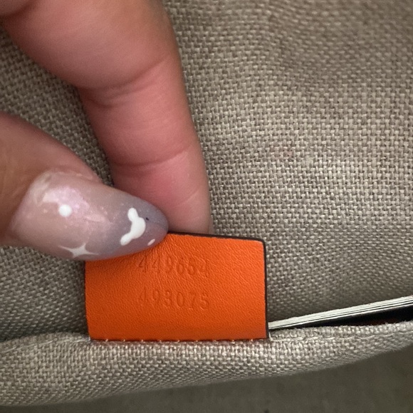 Gucci Mini Dome Microguccissima - Picture 10 of 13